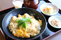 炭火焼鶏の親子丼