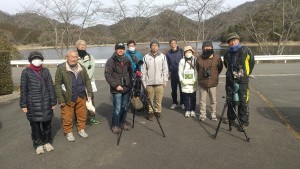 ↑講師の内海孝朋さん（向かって左から4人目）と参加者の皆さん。