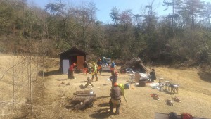 ↑高周波自然観察園の山小屋広場で行いました。